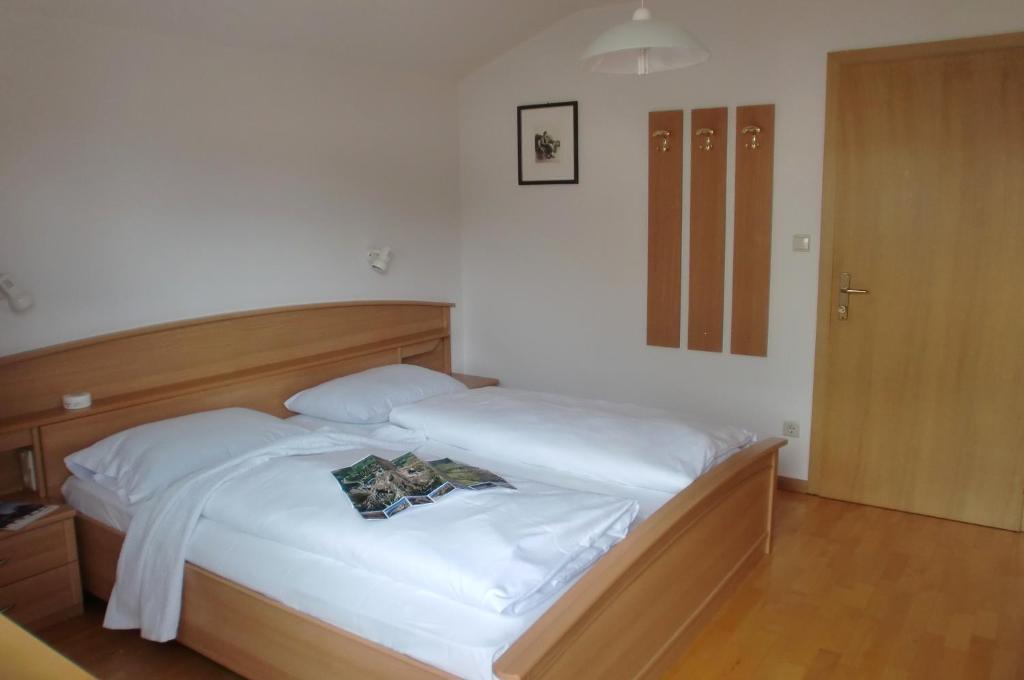 Hotel Viktoria Kastelruth Zimmer foto