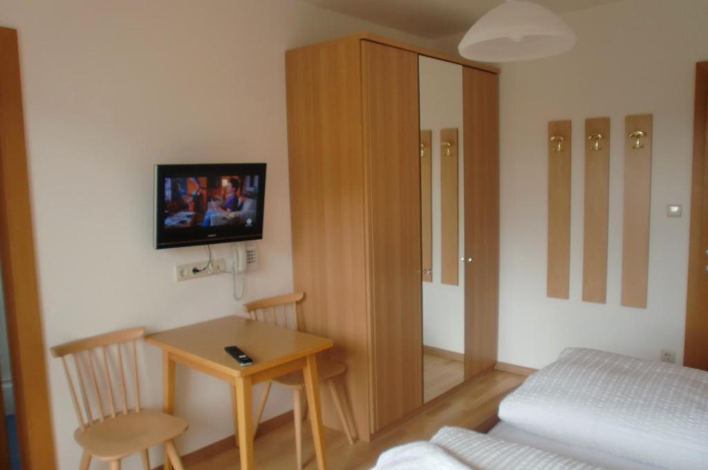 Hotel Viktoria Kastelruth Zimmer foto
